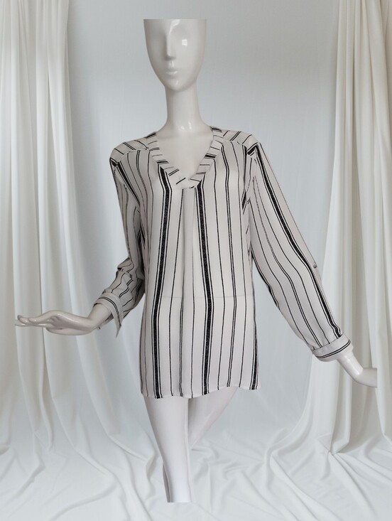 Reitmans Tops - Reitmans Black & White Striped V-Neck Blouse